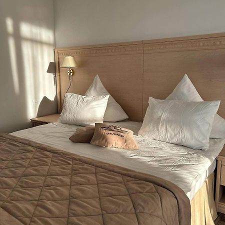 Tanzharyk Hotel Aktobe Eksteriør billede