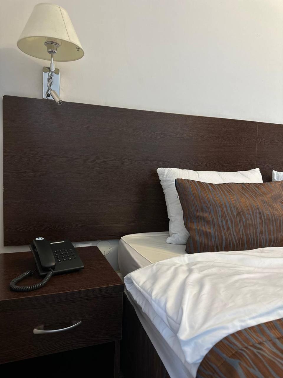 Tanzharyk Hotel Aktobe Eksteriør billede