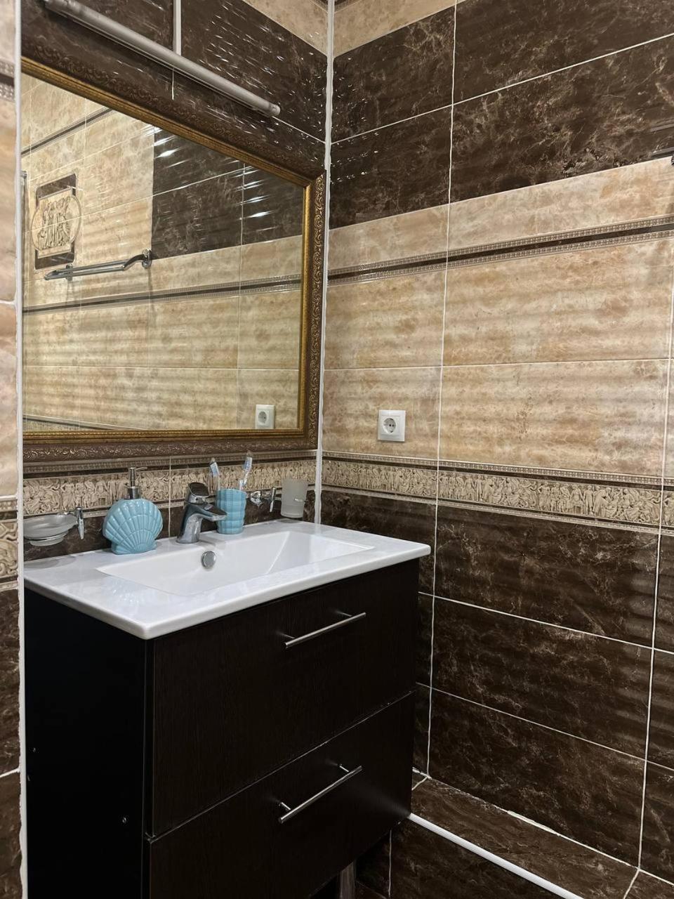 Tanzharyk Hotel Aktobe Eksteriør billede
