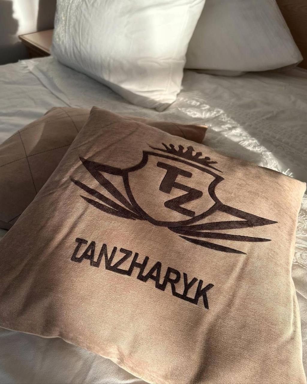 Tanzharyk Hotel Aktobe Eksteriør billede