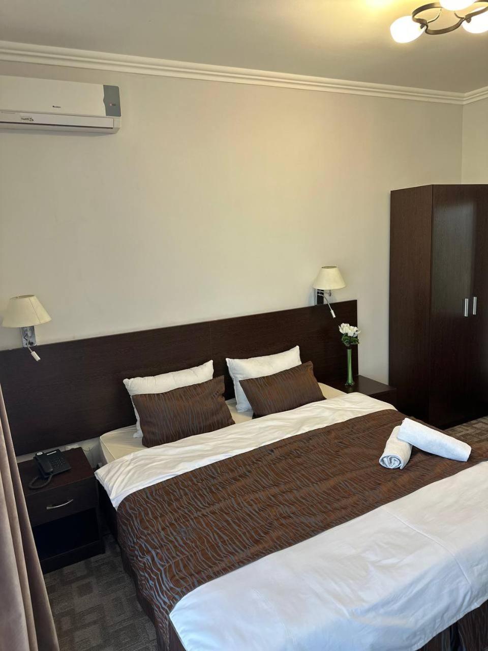 Tanzharyk Hotel Aktobe Eksteriør billede