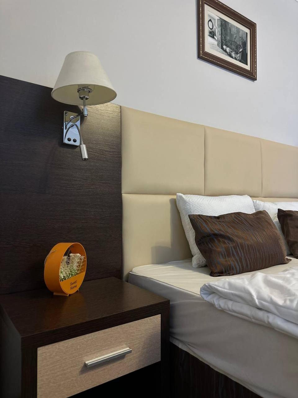 Tanzharyk Hotel Aktobe Eksteriør billede