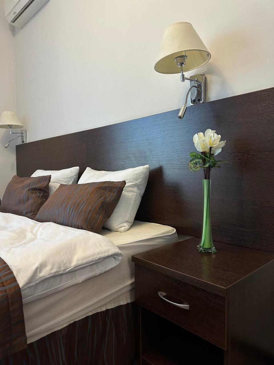 Tanzharyk Hotel Aktobe Eksteriør billede