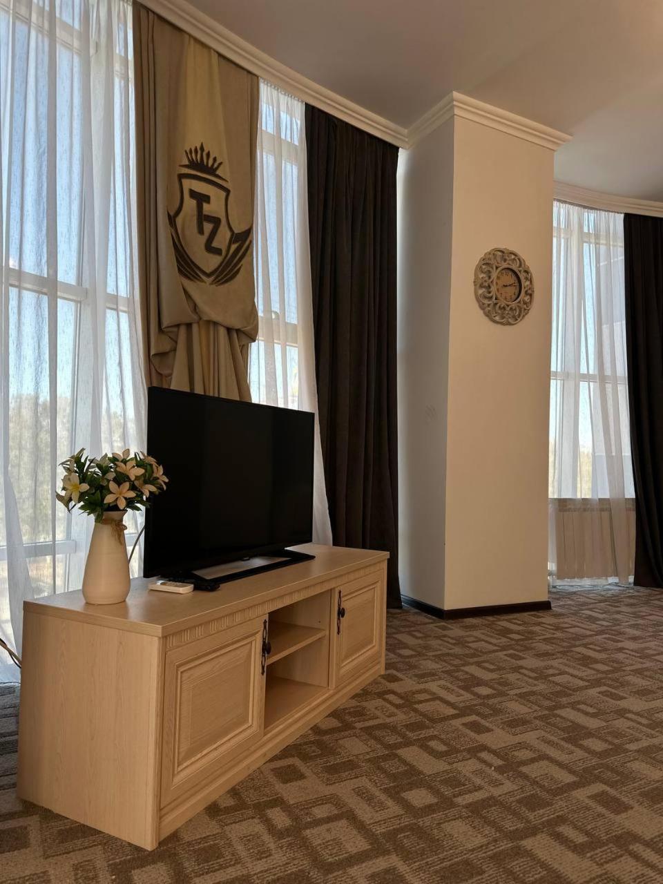 Tanzharyk Hotel Aktobe Eksteriør billede